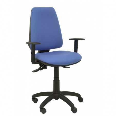 Silla Cilanco blanca malla blanca asiento bali verde esmeralda brazo regulable base cromada ruedas de parqué
